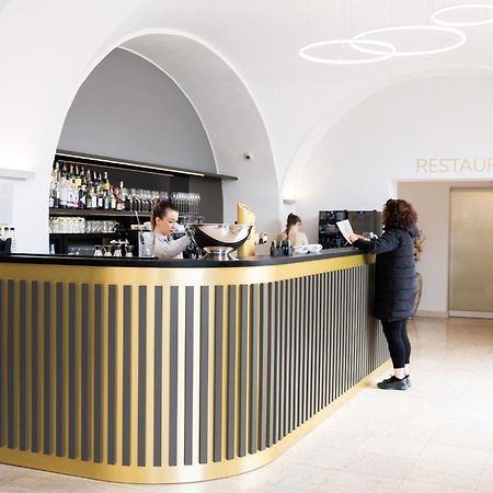 Zamecky Hotel Anton Florian Valtice Bagian luar foto