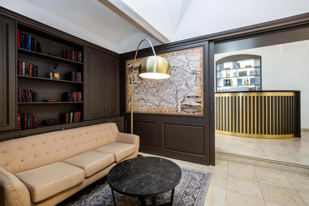 Zamecky Hotel Anton Florian Valtice Bagian luar foto