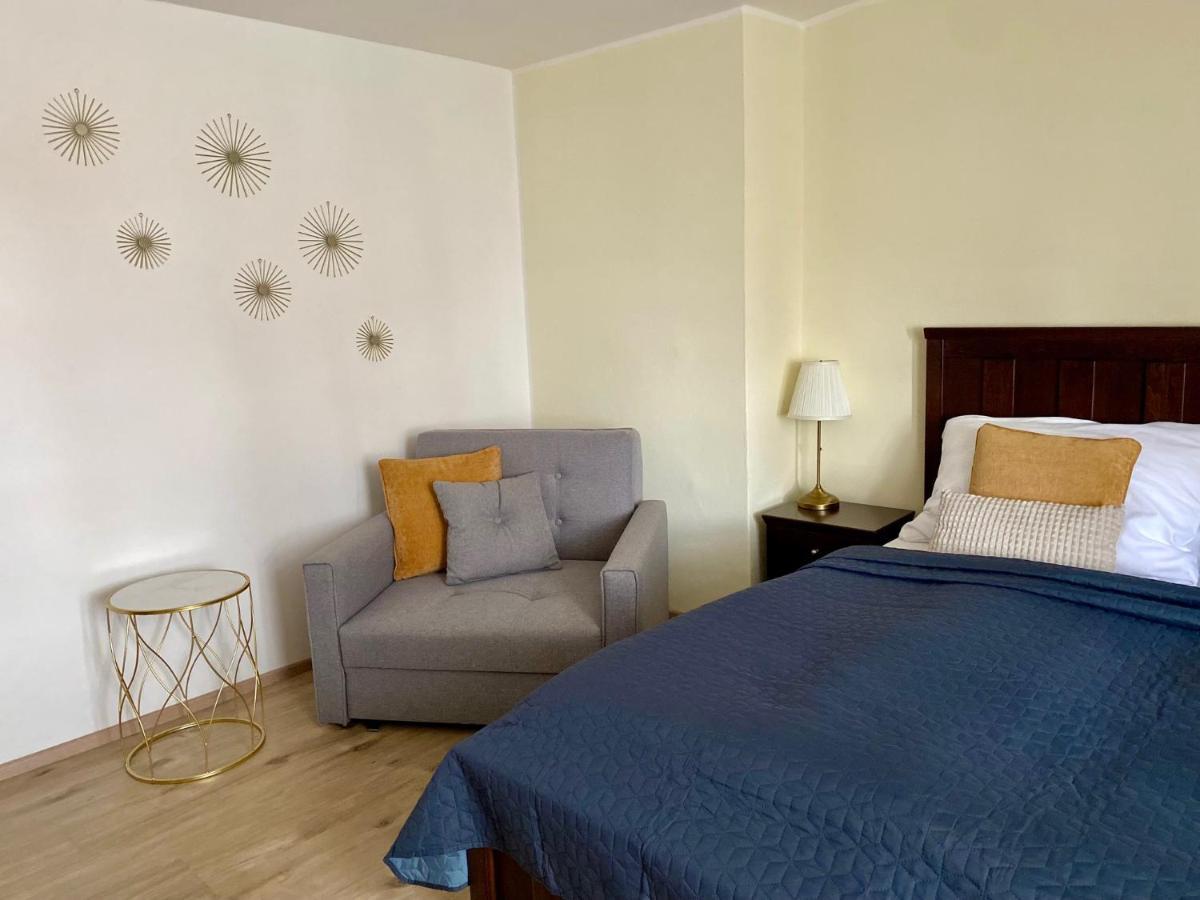Zamecky Hotel Anton Florian Valtice Bagian luar foto