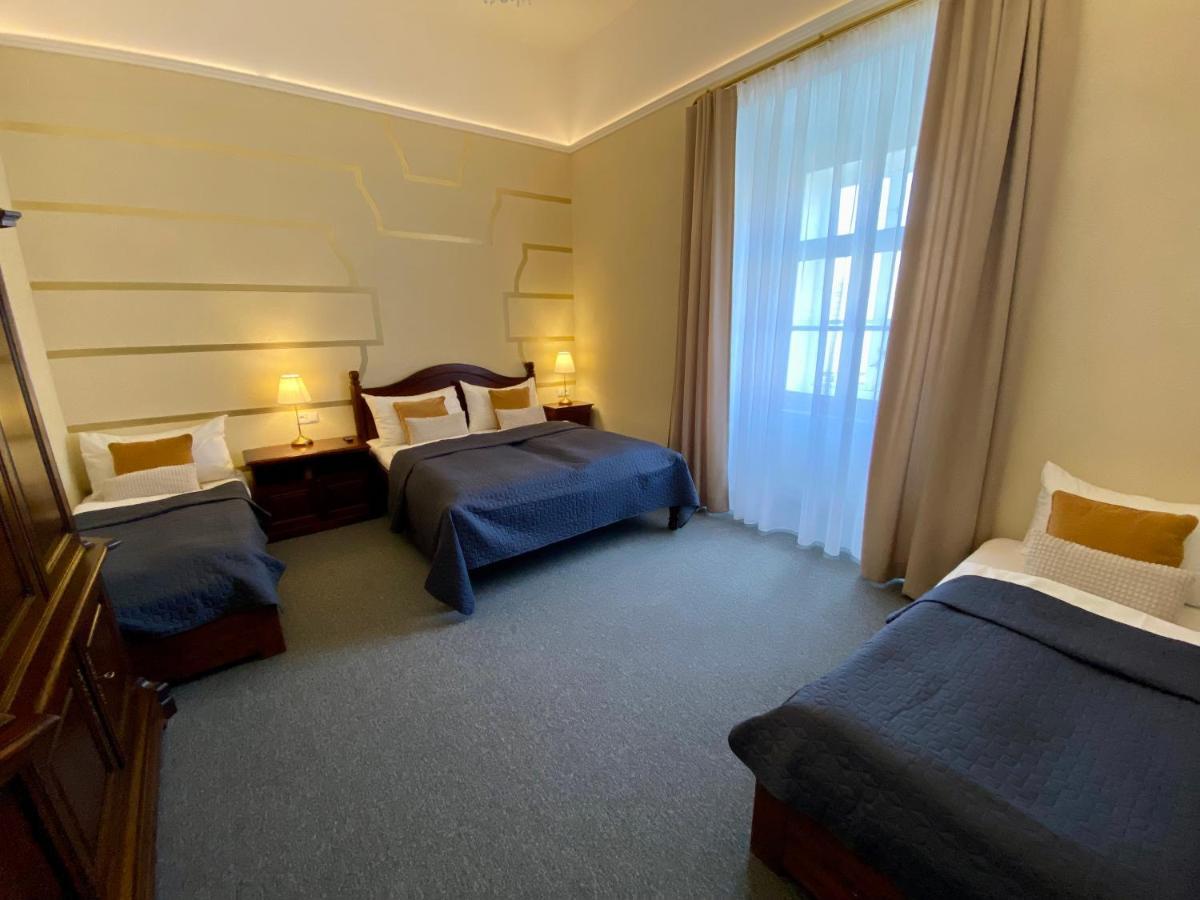 Zamecky Hotel Anton Florian Valtice Bagian luar foto