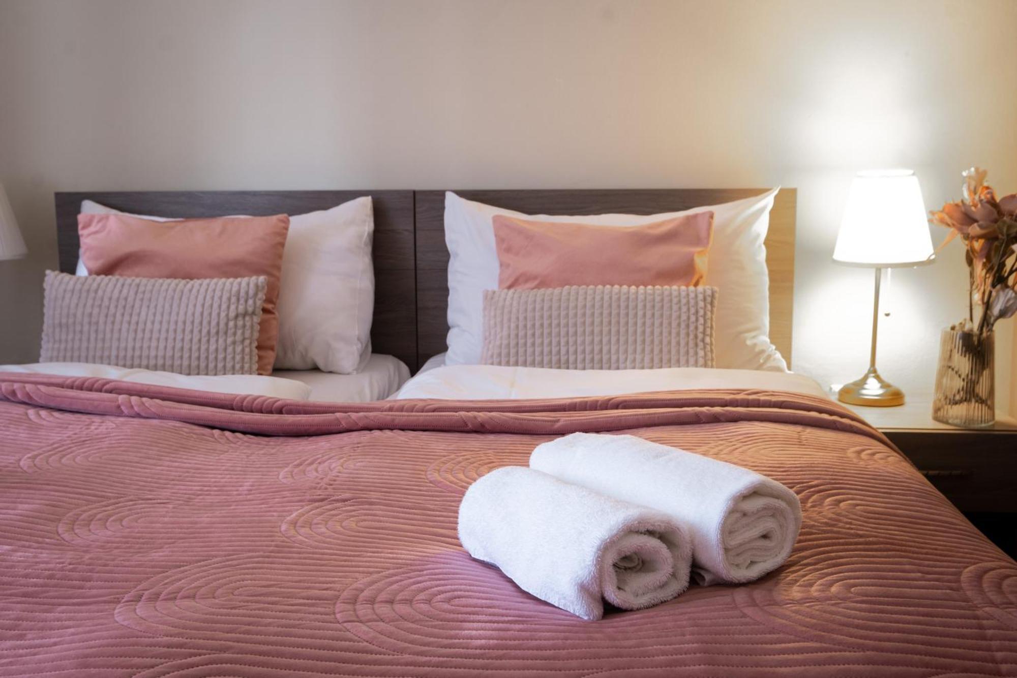 Zamecky Hotel Anton Florian Valtice Bagian luar foto